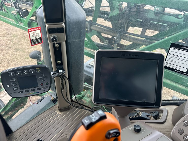 2014-john-deere-r4038-image-83