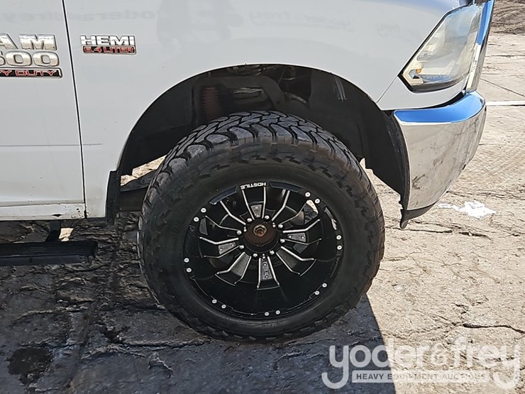 2014-dodge-ram-2500-image-10