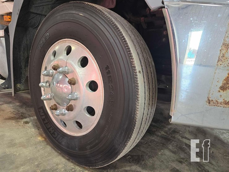 2005-mack-vision-cxn613-image-32