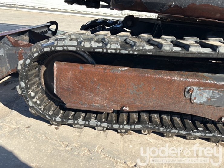 2020-bobcat-e26-image-23