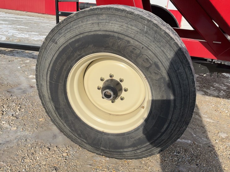 j&m-555-gravity-wagon-image-16