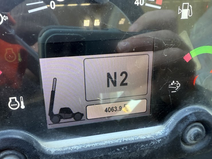 caterpillar-tl1055d-image-2