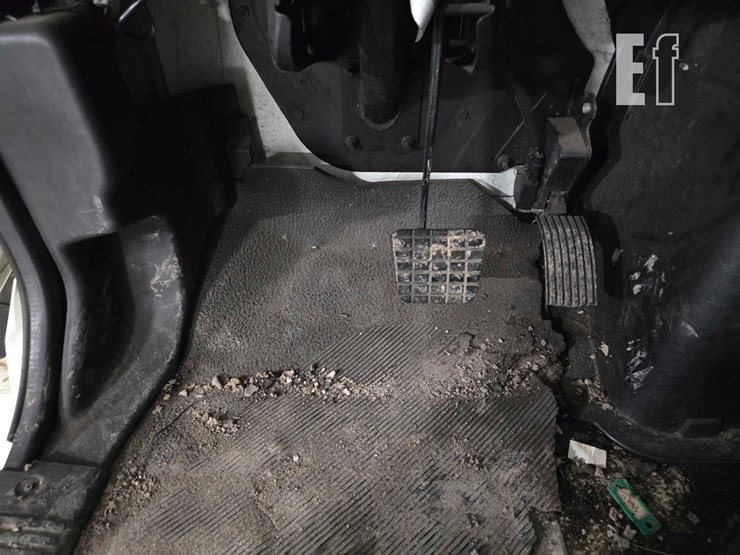 2004-international-durastar-4300-image-19