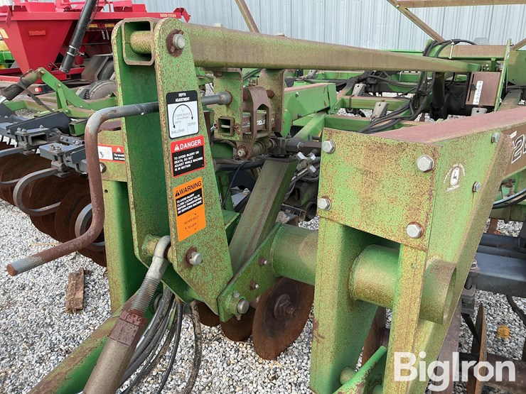 john-deere-726-image-12