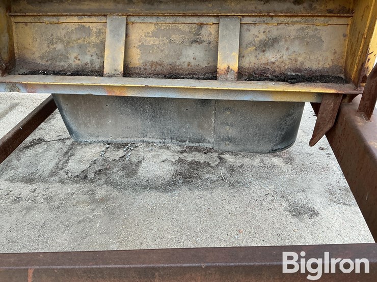 10’-x-8’-stationary-roller-mill-hopper-image-11