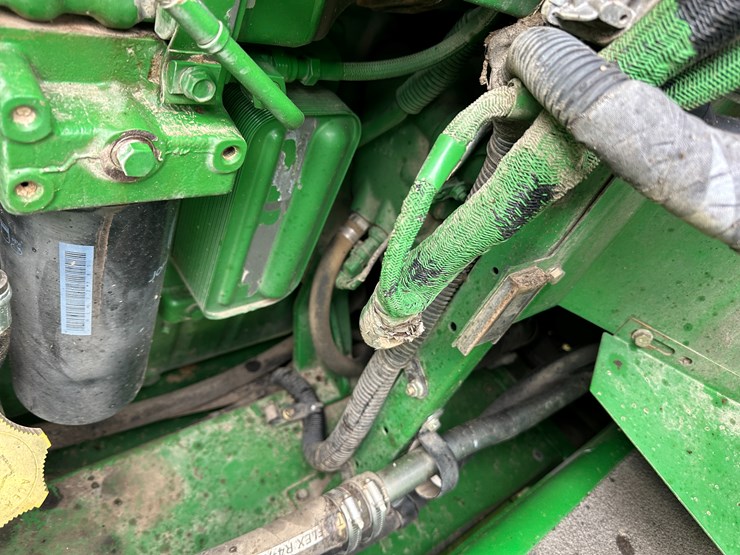 #38409-•-2014-john-deere-s680s-prwd-combine-image-77