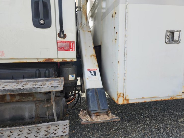 2003-international-durastar-4300-image-39