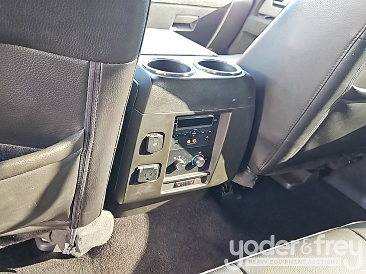 2014-ford-expedition-image-22