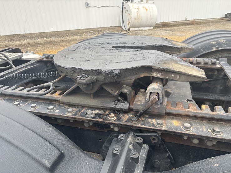 2006-peterbilt-379-image-56