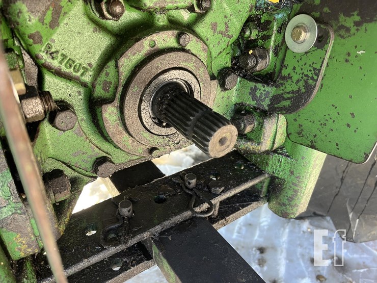 john-deere-4440-image-12