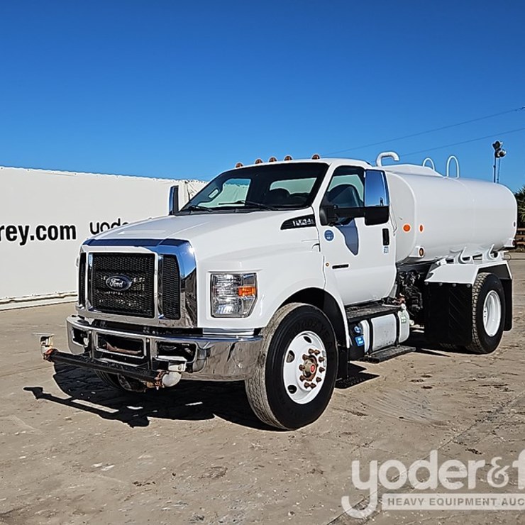 2019 FORD F750