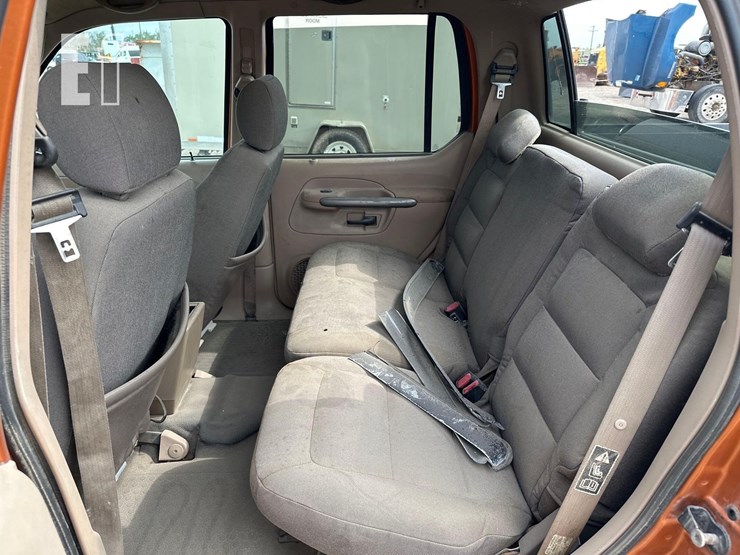 2001-ford-explorer-sport-trac-image-16