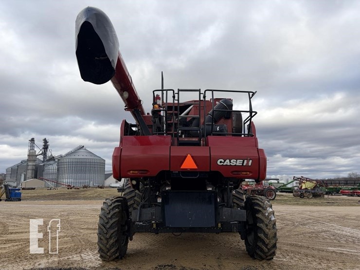 2012-case-ih-7120-image-4