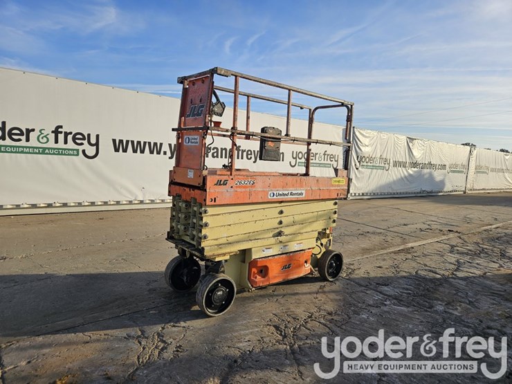 2016-jlg-2632es-image-1