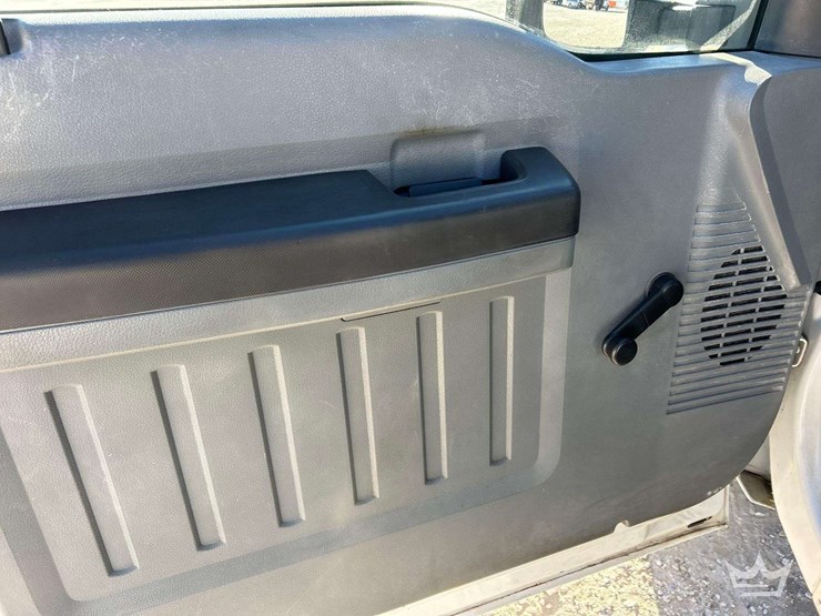 2011-ford-f250-image-11