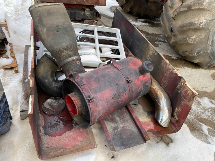 international-4568-project-tractor-image-35