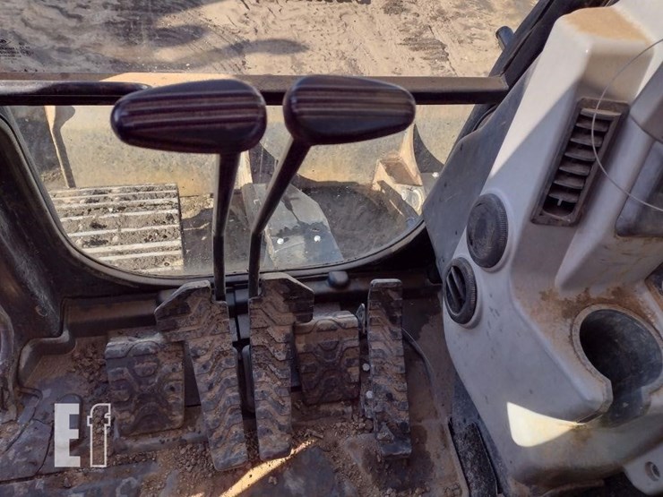 2013-caterpillar-314e-lcr-image-11