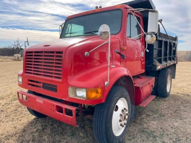 1994-international-dump-truck-image-2