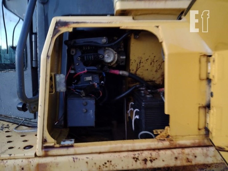 2004-komatsu-d65ex-15-image-44