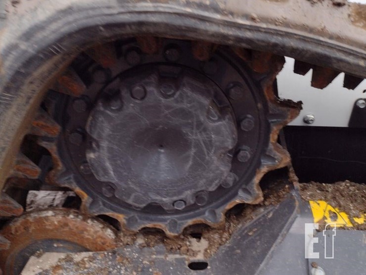 2022-bobcat-t595-image-21