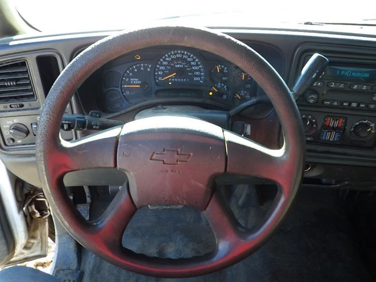 2006-chevrolet-2500-image-14