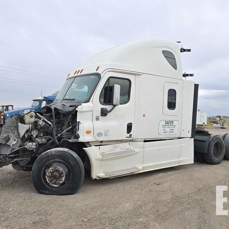 2016 FREIGHTLINER CASCADIA 125