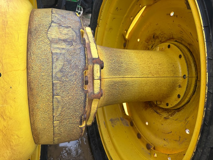 2010-john-deere-8345r-image-19