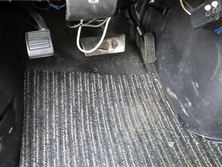 2005-chevrolet-express-2500-image-22