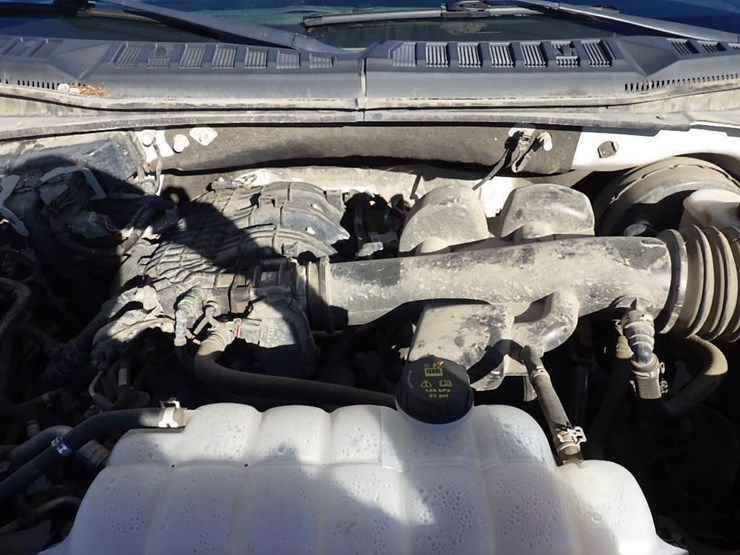 2020-ford-f150-image-12