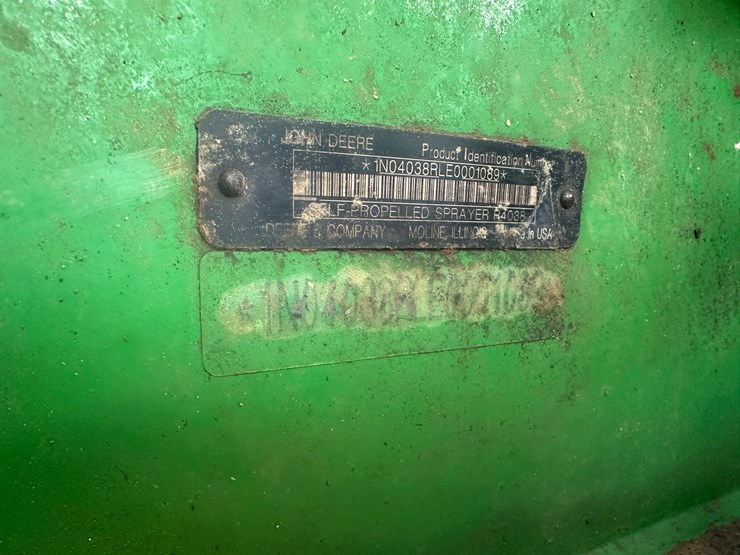 2014-john-deere-r4038-image-99