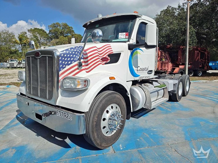 2022-peterbilt-567-t/a-wet-kit-day-cab-truck-tractor-image-1