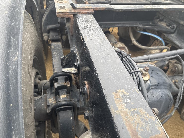 2006-peterbilt-379-image-48