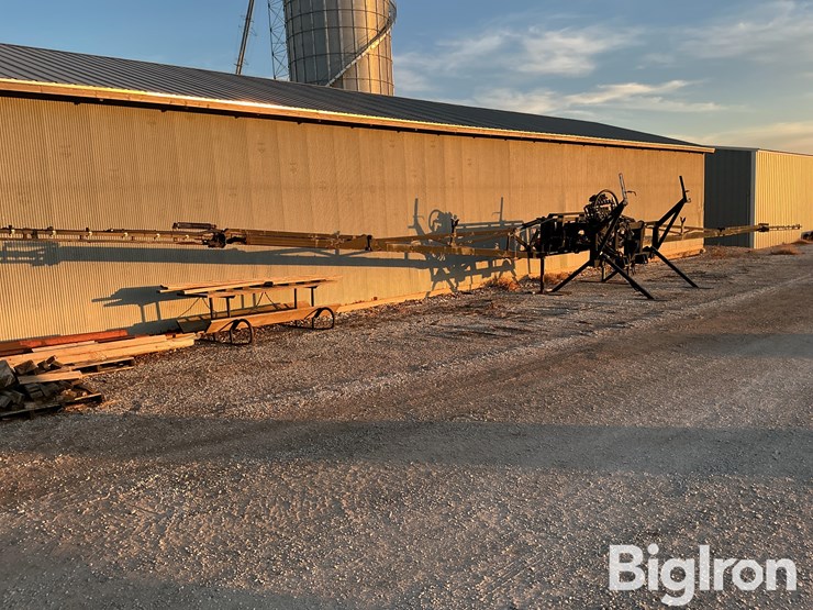 schaben-81’-folding-sprayer-boom-image-7