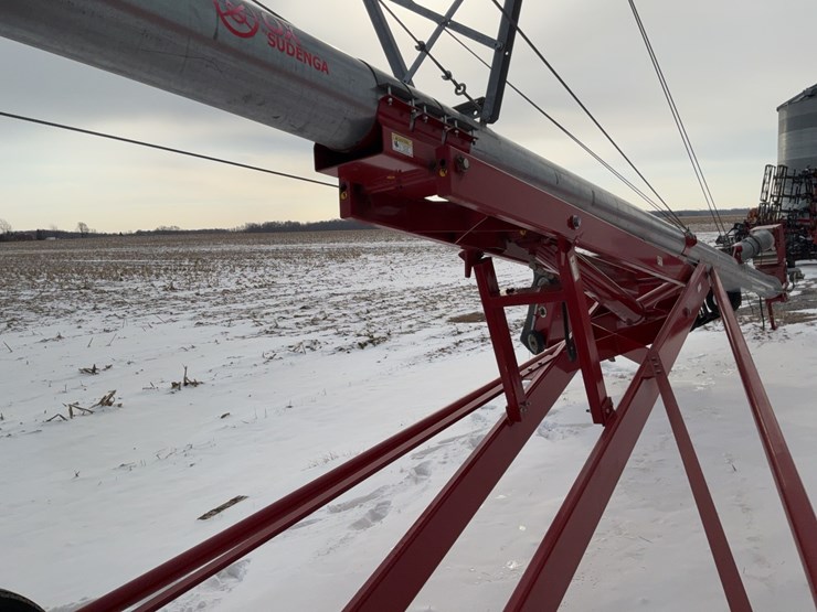 sudenga-ox1071-swing-away-auger-image-25