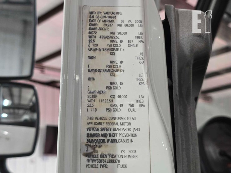 2007-international-7600-image-39