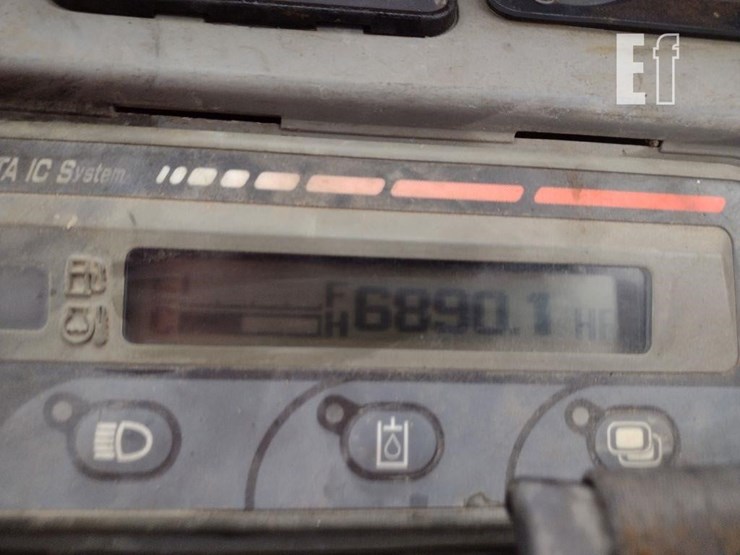 2012-kubota-kx121-3-image-6