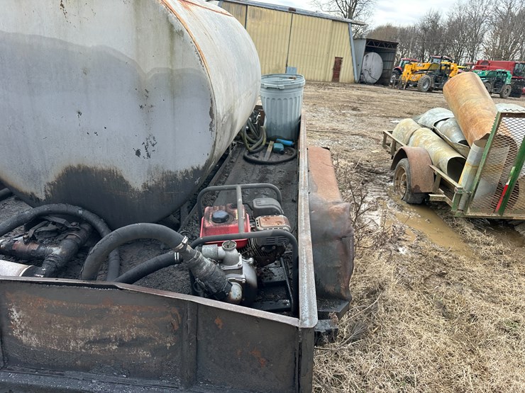 #38411-•-550-gal-12'-s/a-fuel-trailer-image-11