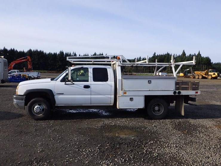 2005-chevrolet-3500-image-6