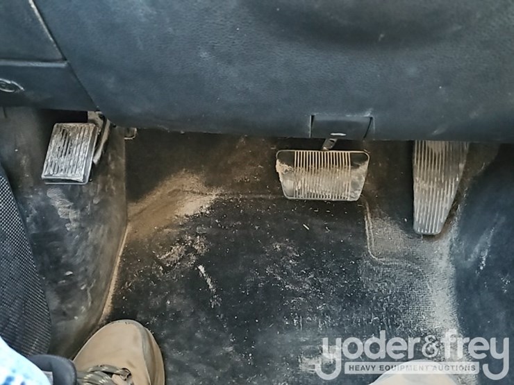 2016-dodge-ram-1500-image-24