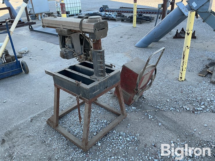 craftsman-radial-arm-saw-&-wasp-welder-image-5