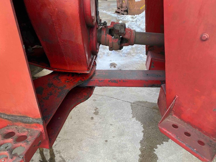 international-4568-project-tractor-image-7