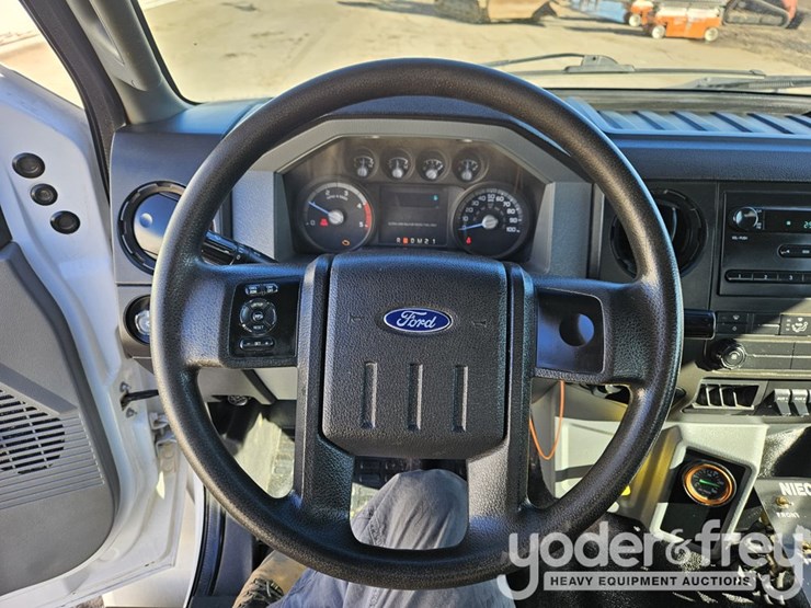 2019-ford-f750-image-30