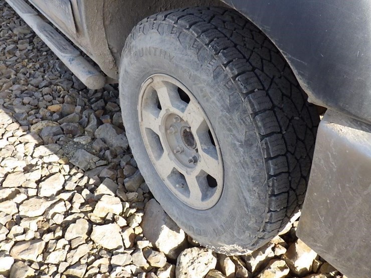 2003-gmc-1500-image-17