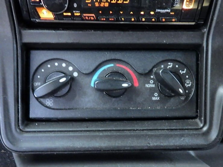 2016-international-prostar-image-47