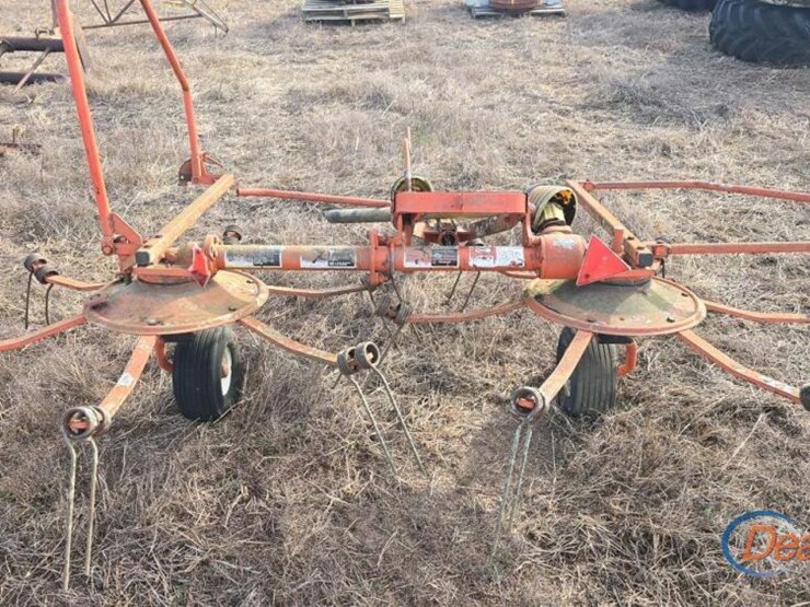 kuhn-hay-fluffer,-s/n-b0021-image-2