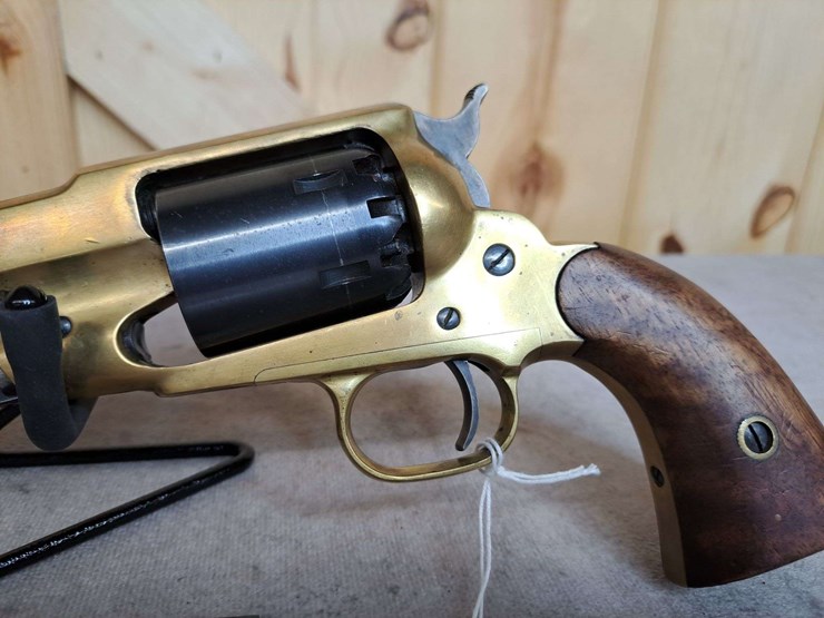 f.-llipietta-.44-caliber-blackpowder-percussion-revolver-image-3