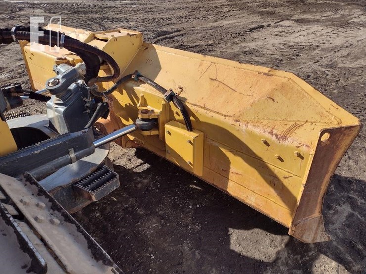 2021-deere-650k-lgp-image-21