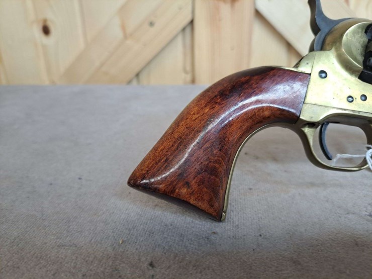 blackpowder-.44-caliber-percussion-sa-revolver-image-7