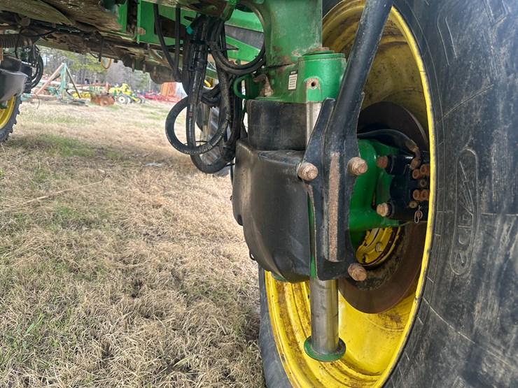 2014-john-deere-r4038-image-14