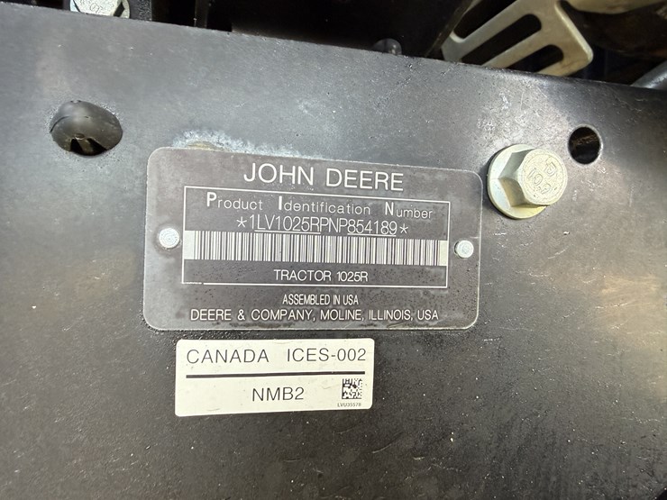 john-deere-1025r-image-2